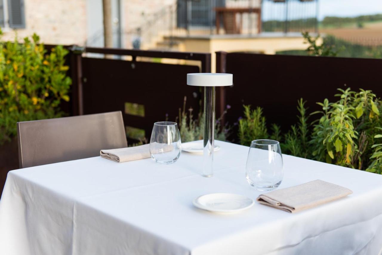 Locanda Sensi ริแวร์กาโร ภายนอก รูปภาพ